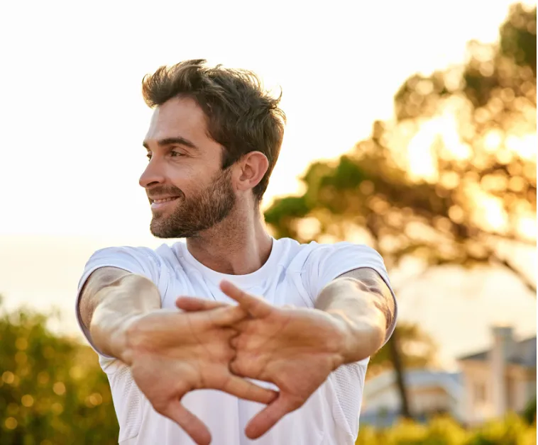 Junger sportlicher Mann